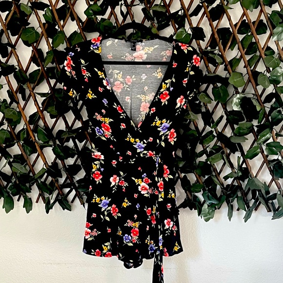 Romper forever 21 worn once - Picture 1 of 3